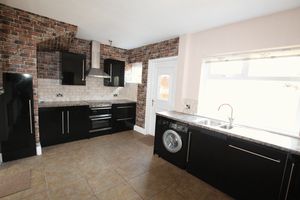 Kitchen/Diner - click for photo gallery